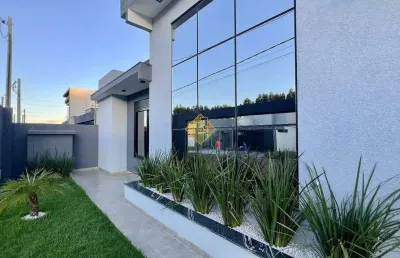 Casa moderna e sofisticada com 3 suítes e piscina no tropical