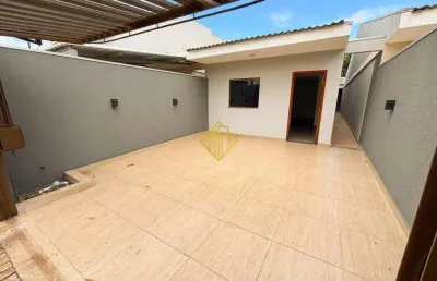 Casa nova com 3 dormitórios no bairro pioneiros catarinense