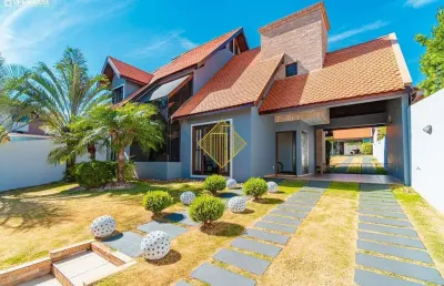 Sobrado à venda, 2 quartos, 3 suítes, com piscina, centro - toledo/pr