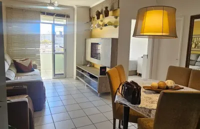 Apartamento mobiliado no centrinho dos ingleses, 200 metros da praia!
