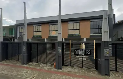 Sobrado geminado no guanabara com 112m², possui 3 quartos sendo 1 suíte