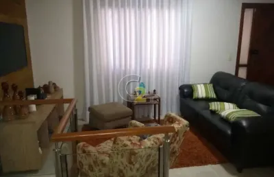 Casa sobrado à venda , condomínio , 4 quartos, duas suites 2 vagas