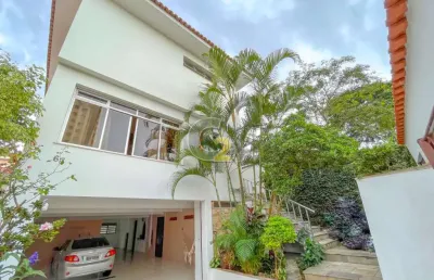 Casa com 3 quartos à venda na Rua Saramenha, --, Sumaré, São Paulo