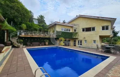 Casa a venda no pacaembu com 4 quartos, 2 suíte e 8 vagas
