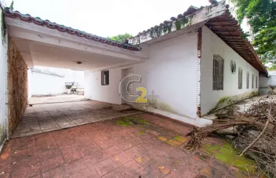 Casa térrea e ampla à venda no alto de pinheiros com 4 quartos, 2 suítes, 6 vagas