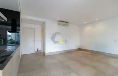 Apartamento á venda em moema, 2 suítes, 2 vagas de garagem.
