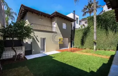 Casa á  venda no pacaembu, 3 quartos, 1 suítte, 3 vagas de garagem.