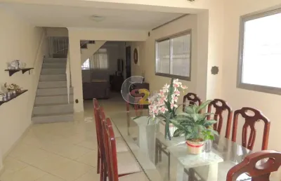 Casa com 3 quartos à venda na Rua Doutor Augusto de Miranda, --, Pompéia, São Paulo