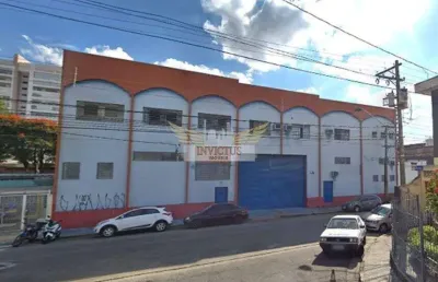 [apartamento] [sala] [galpão] [terreno] [comercial] [salão] [sobrado] [casa] [cobertura] [alugar] [locação] [aluguel] [compra] [venda] [santo andré]