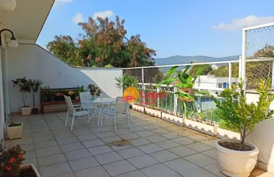 Cobertura linear com 3 dormitórios à venda, 216 m² por r$ 1.300.000 - itaipu - niterói/rj
