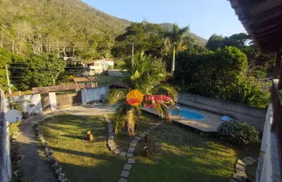 Oportunidade única em engenho do mato! casa com 3 dormitórios, 180m² de área construída, à venda por r$ 560.000. com espaço e conforto.