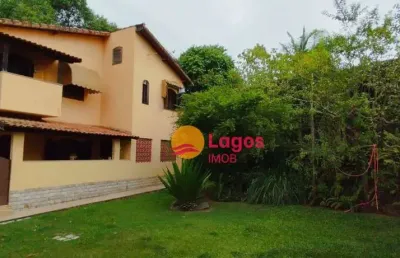 Duas casas e um terreno plano,  5 dormitórios à venda, 200 m² por r$ 730.000 - condado de maricá - maricá/rj