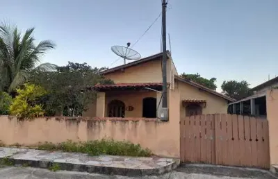 Casa com 4 dormitórios à venda, 100 m² por r$ 220.000,00 - jaconé (ponta negra) - maricá/rj