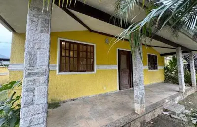 Casa com 3 dormitórios para alugar, 104 m² por r$ 4.139,00/mês - itapeba - maricá/rj