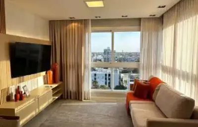 Apartamento de 02 dormitórios com suíte no centro de tramandaí