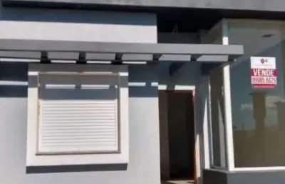 Casa geminada com 02 dormitórios nova com alto padrão construtivo em imbé
