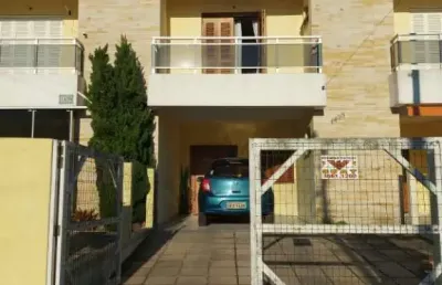Ótimo duplex mobiliado com 03 dormitórios próximo ao centro de tramandaí!!