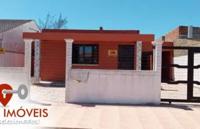 Casa com anexo próximo ao centrinho de nova tramandaí