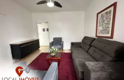 Apartamento com 1 dormitórios à poucos metros do mar.