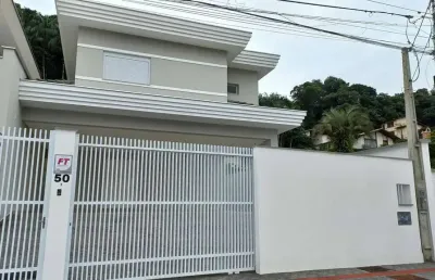 Casa com 4 quartos à venda na Rua Campo Alegre, s/n, Glória, Joinville