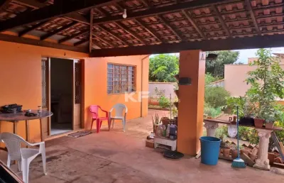 Casa á venda 03 dormitórios - jd. alvorada - cravinhos/sp.