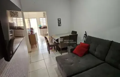 Casa com 2 quartos à venda no Jardim São Lucas, Jardinópolis 