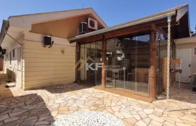 Casa em condomínio com churrasqueira, no recreio das acácias, ribeirão preto/ sp