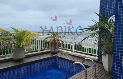 Cobertura duplex com 04 suítes, com vista para o mar.