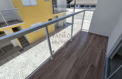 Casa em vilagio com 2 quartos, sendo 01 suíte - rio da praia.