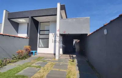 Casa térrea com 03 dormitórios sendo 01 suíte, 03 vagas.