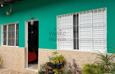 Casa em világio, com piscina, com 02 dormitórios, 01 vaga.