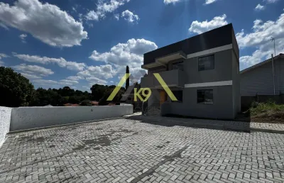 Casas sobrepostas com churrasqueira no parque do embu em colombo