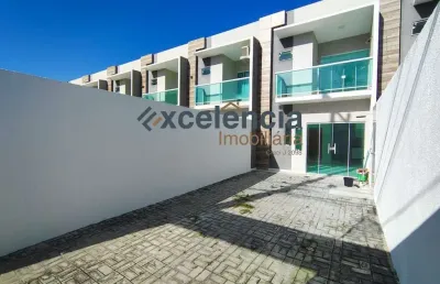 Casa duplex com 3 quartos (sendo 2 suítes), 100m2 de terreno, em ipitanga!
