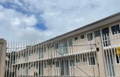 Kitnet aconchegante no ganchinho – aluguel com água e luz inclusos!