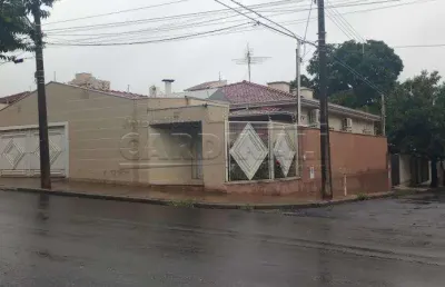 Casa com 3 quartos à venda na Rua Voluntários da Pátria, 802, Centro, Araraquara