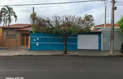 Casa com 3 quartos à venda na Avenida Manoel Marques de Jesus, 332, Jardim das Estações (Vila Xavier), Araraquara
