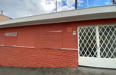 Casa com 2 quartos para alugar na Rua Santa Cruz, Prox. Av.sao Carlos, 347, Centro, São Carlos