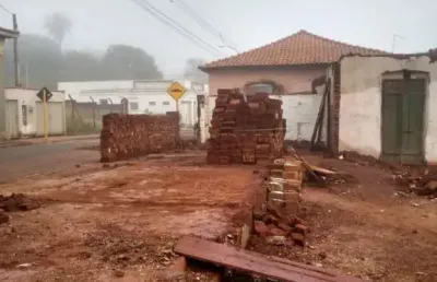 Terreno à venda na Rua Cristóvão Martinelli, Santa Eudoxia, 25, Centro, São Carlos