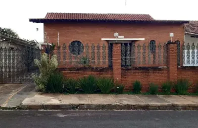 Casa com 4 quartos à venda na Rua Professora Doutora Maria Villaça Correa Leite, Atrás Do Posto Faveral, 347, Vila José Bonifácio, Araraquara
