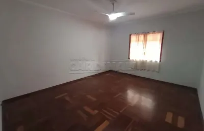 Casa com 3 quartos à venda na Rua Ennês Bueno, 194, Parque Fehr, São Carlos