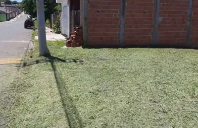 Terreno à venda na Rua Guilherme Simão Darezzo, S/N, Cidade Aracy, São Carlos