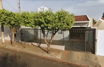 Casa com 3 quartos à venda na Avenida Professor José Clozel, 687, Jardim Morumbi, Araraquara