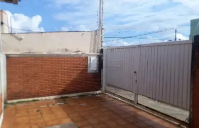Casa padrão com ótima localização e amplo terreno! imóvel à venda em ibaté por r$538.480,00.