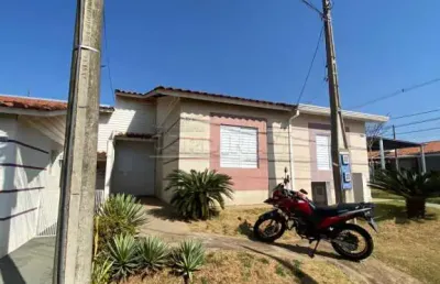 Casa em condomínio com dois dormitórios em são carlos