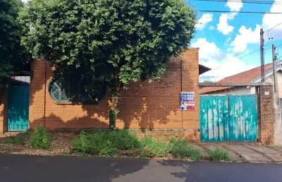 Casa com 3 quartos à venda na Rua Voluntários da Pátria, 766, Centro, Araraquara