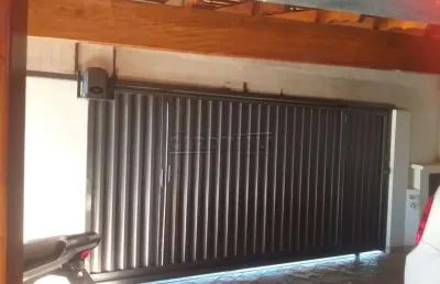 Casa com 2 quartos à venda na Avenida Clóvis Américo Fernandes de Abreu, 498, Residencial Acapulco, Araraquara