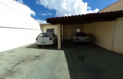 Casa com 2 quartos à venda na Rua dos Metalúrgicos, 38, Parque Residencial Maria Stella Faga, São Carlos