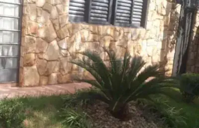 Casa com 3 quartos à venda na Rua Humaitá, Esq. Com Mario Ybarra, 813, Centro, Araraquara