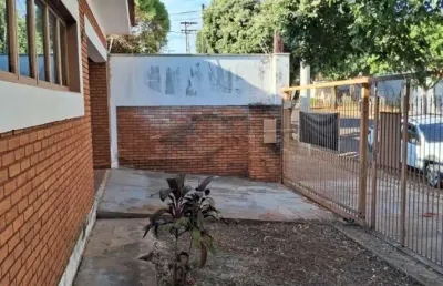 Casa com 3 quartos à venda na Rua Caetano Nigro, Casa, 326, Vila Harmonia, Araraquara