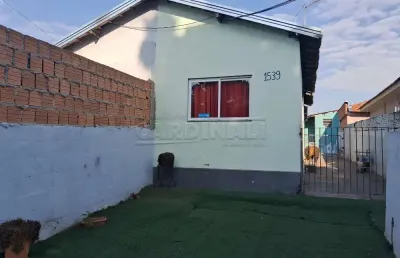 Casa com 2 quartos à venda na Rua Armando De Salles Oliveira, Casa Geminada, 1539, Centro, Araraquara